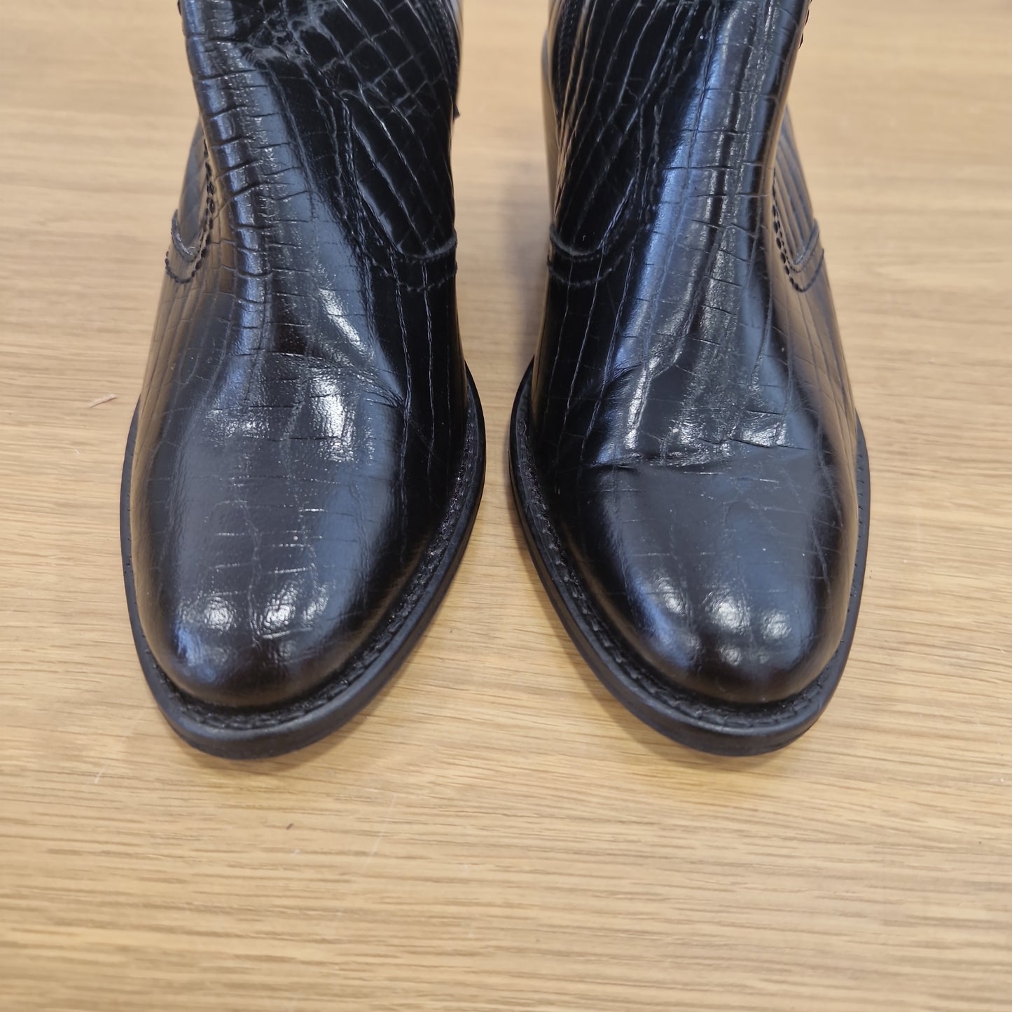 Ladies Black boots UK size 3