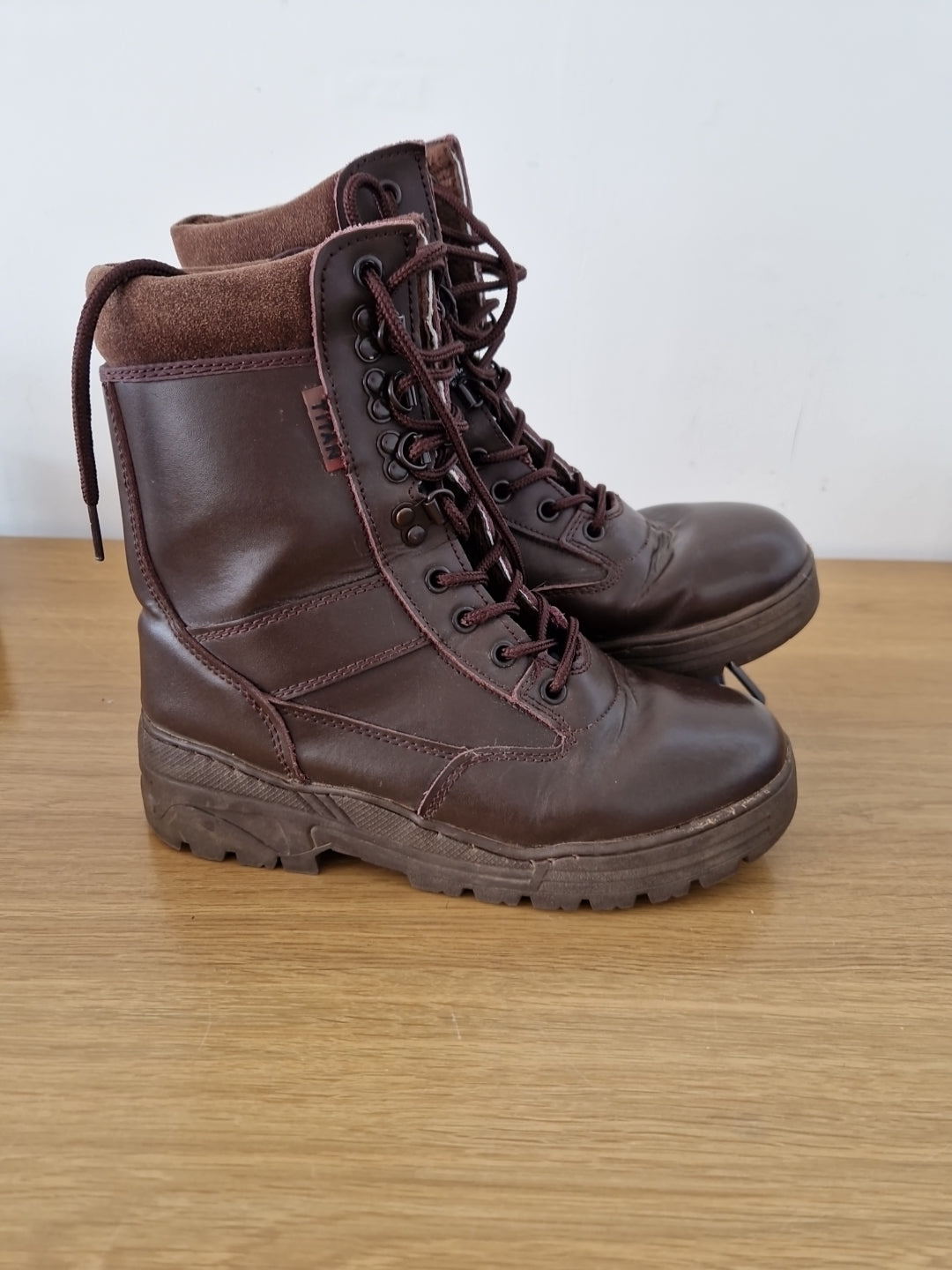 Titan Brown Leather tactical boots UK 7