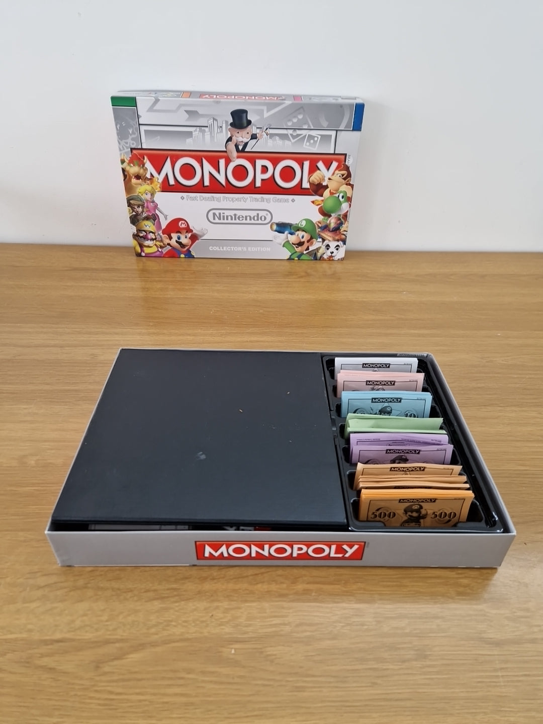 Monopoly Nintendo Collectors Edition great pre-owned condition