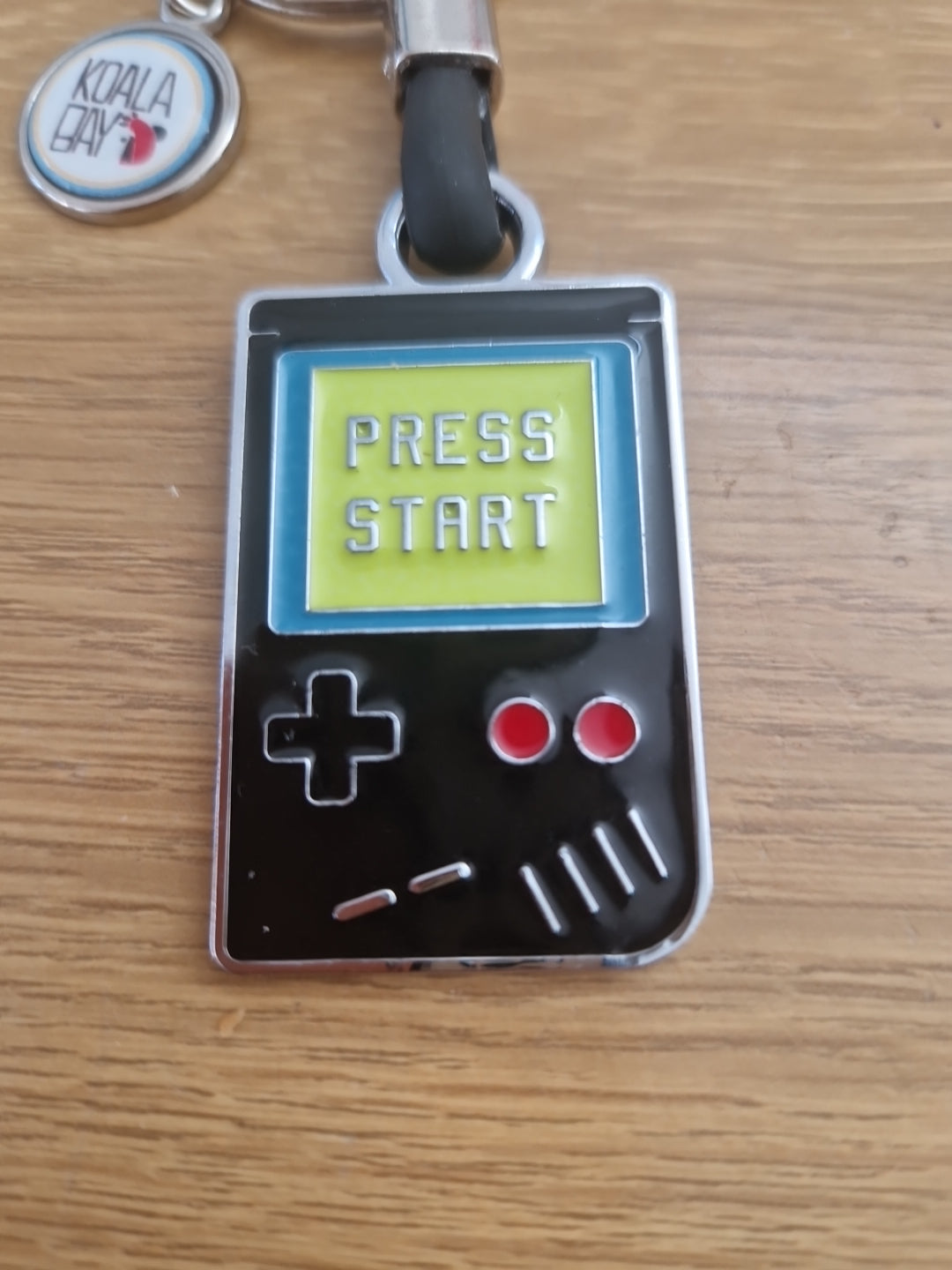 Retro Gameboy Metal  Keyring New With Out Tags