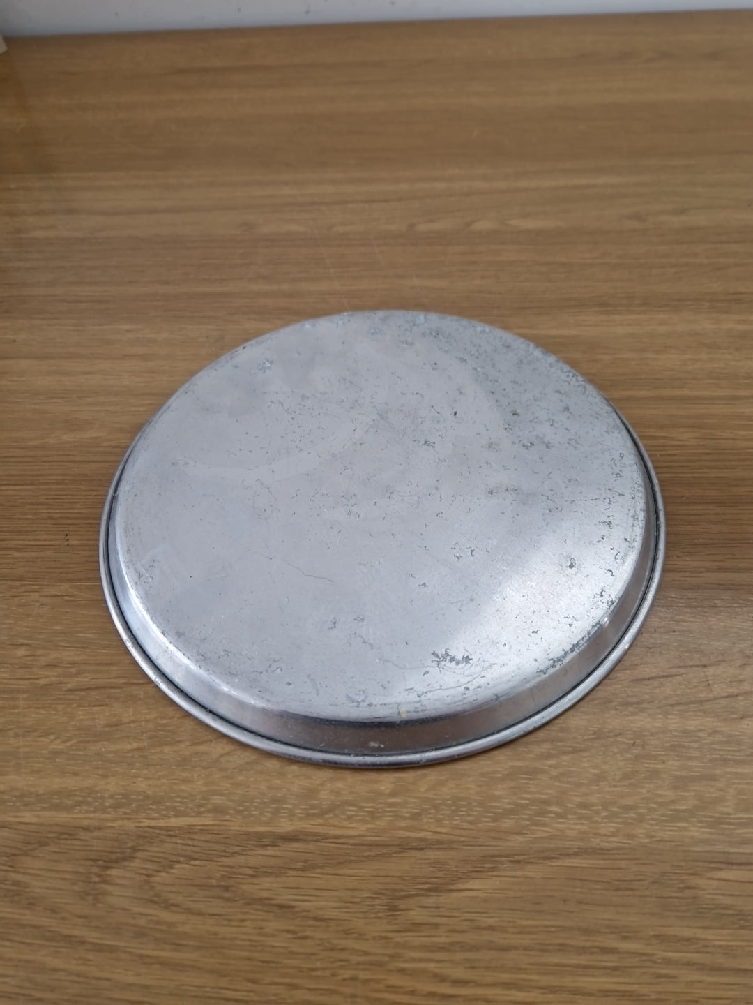 Industrial aluminium round serving tray